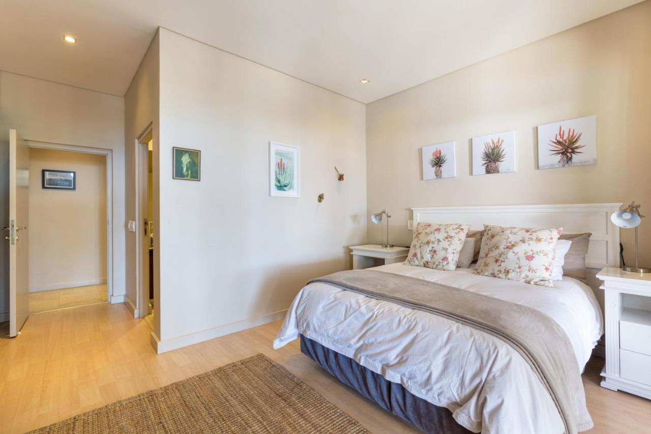 Bantry Retreat (Adults Only) Hotel เคปทาวน์ ภายนอก รูปภาพ